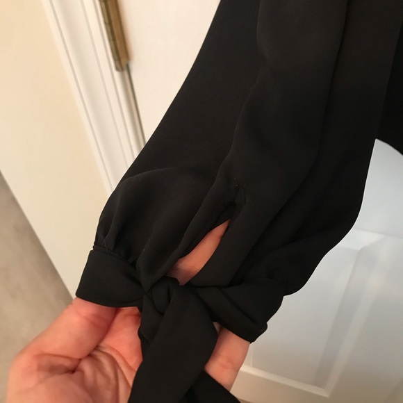 Asymmetrical Express Top - Picture 3 of 4